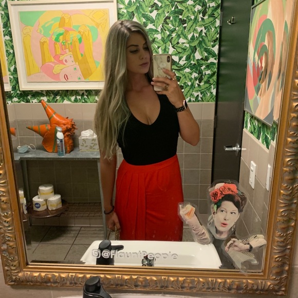 Meet your Posher, Lindsay p - Picture 1 of 1